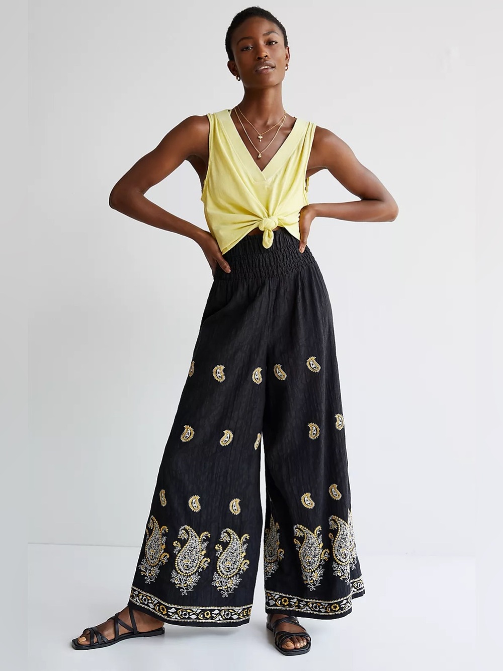 Anthropologie wide leg embroidered cotton pants , sz : small